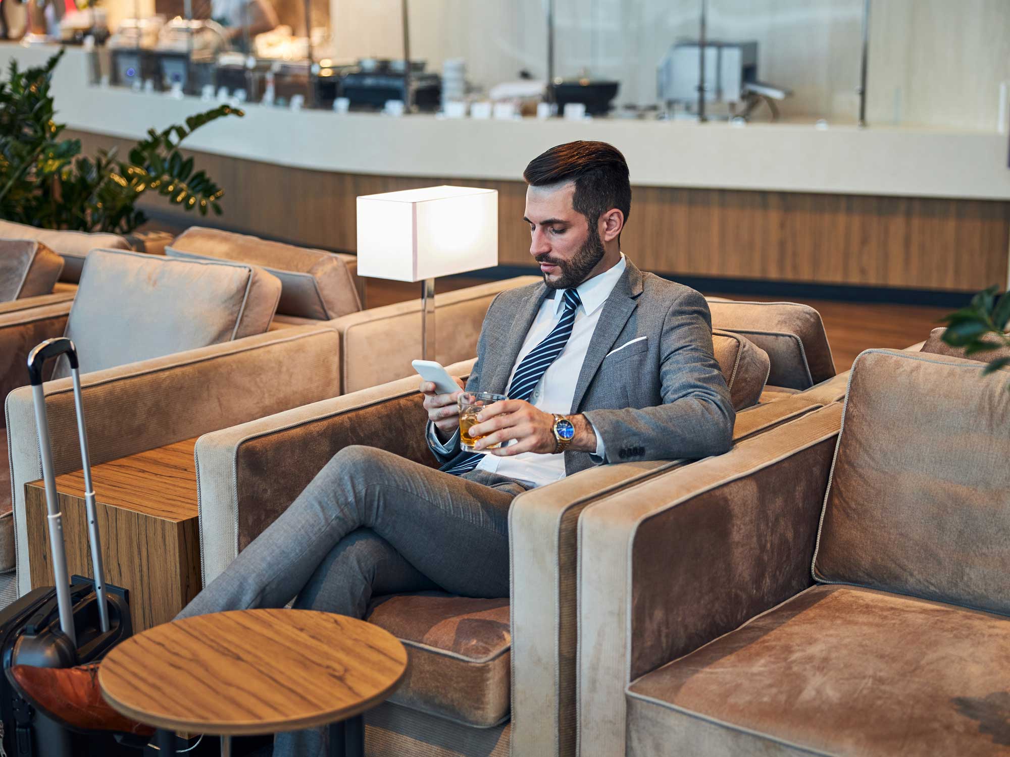 Airport lounge access | Support | Emirates NBD